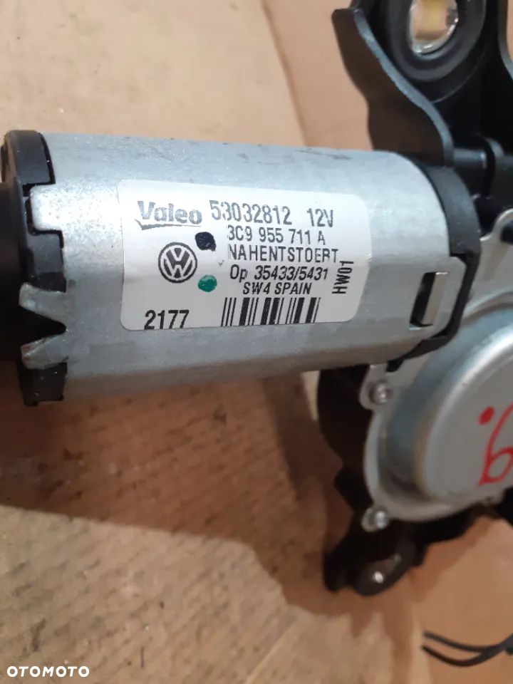 VW PASSAT B6 SILNIK WYCIERACZKI KLAPY 53032812 - 6