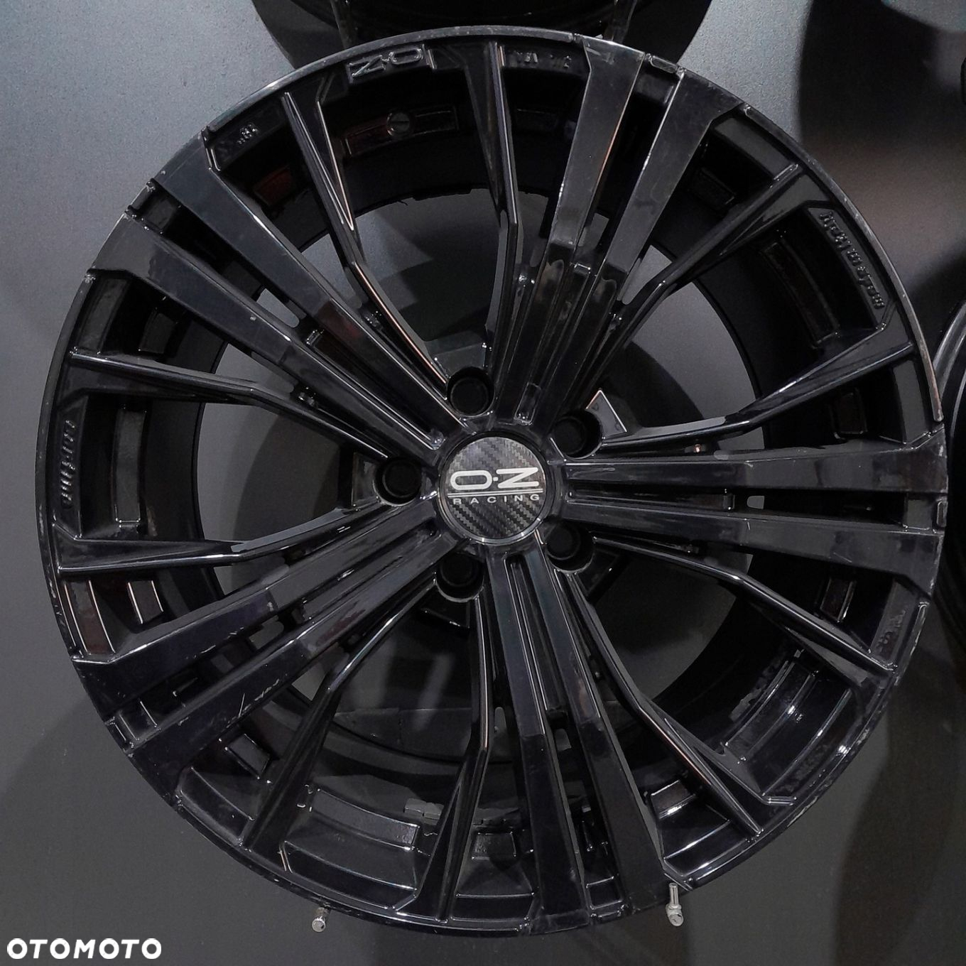 Felgi 19 5x120 BMW Seria 5,6,7,8 M3 M4 M5 M6 F13795-39 - 5