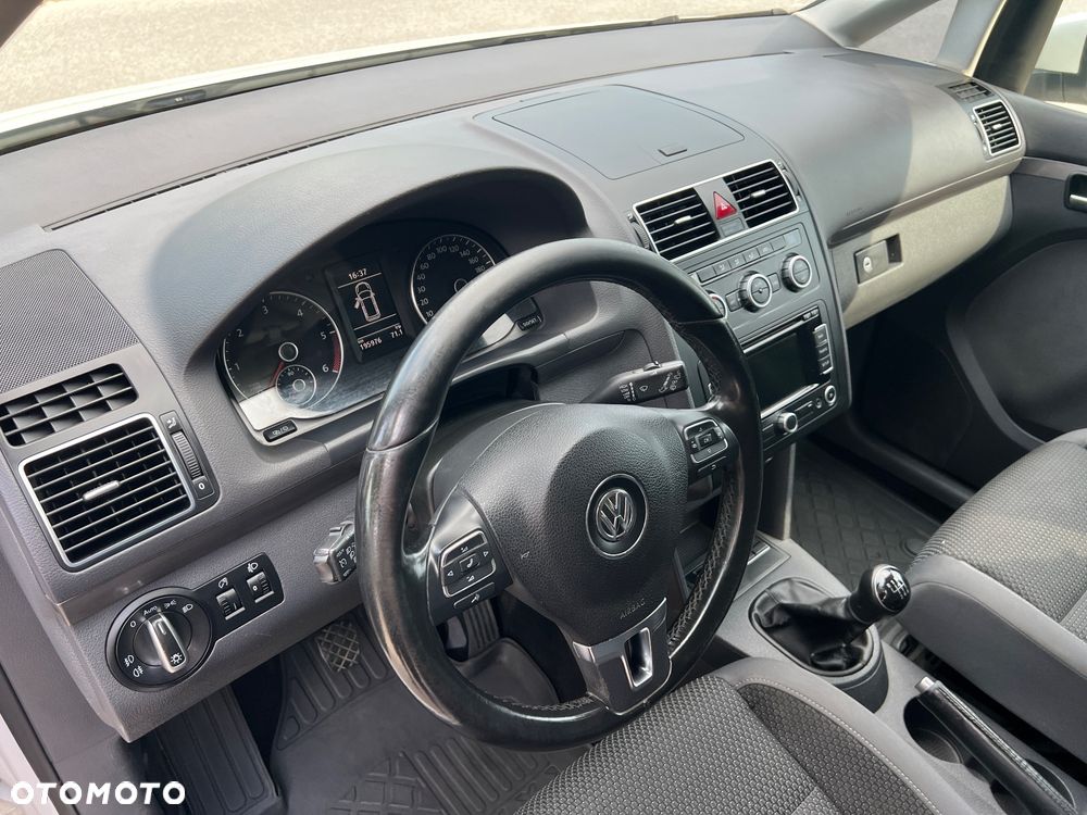 Volkswagen Touran 1.6 TDI DPF Comfortline - 12