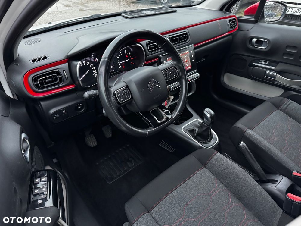 Citroën C3 1.2 PureTech GPF Shine - 37