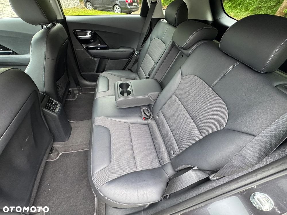 Kia Niro 1.6 GDI HEV 2WD OPF Spirit - 32