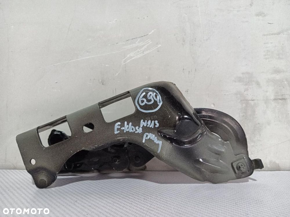 ZAWIAS MASKI PRAWY MERCEDES E KLASA W213 A2138800228 - 1