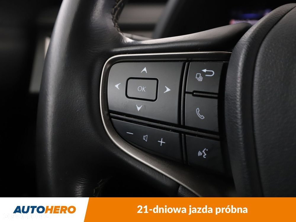 Lexus UX - 29