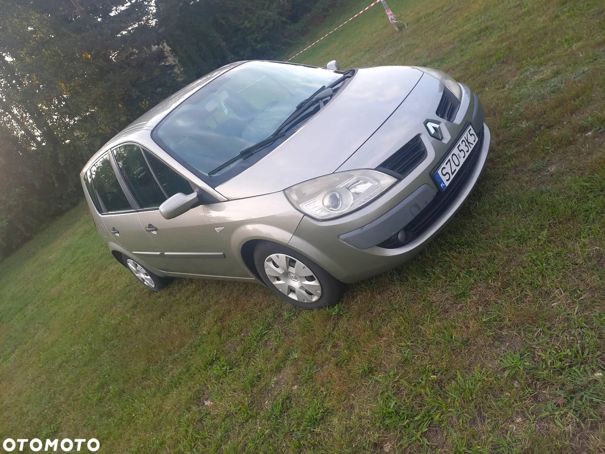 Renault Scenic 1.6 16V Alize - 3