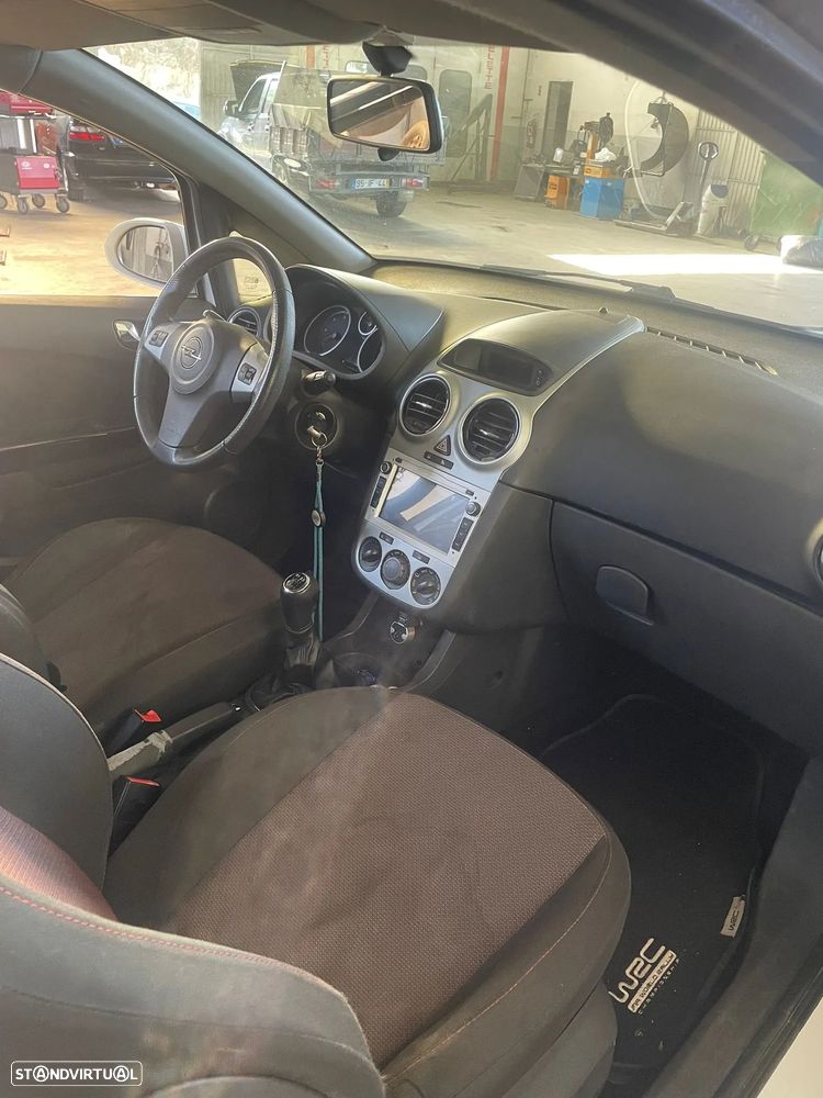 Opel Corsa GTC 1.3 CDTi - 11