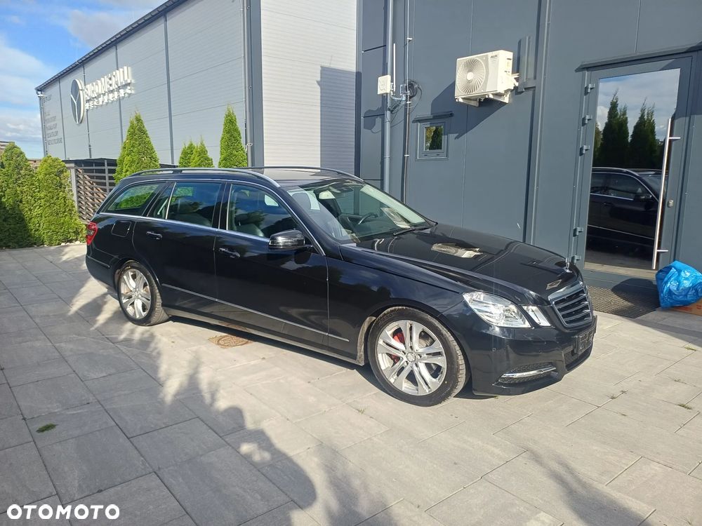 Mercedes-Benz Klasa E - 23