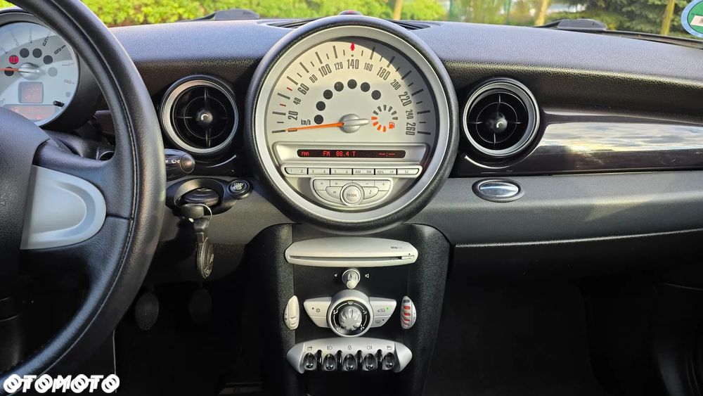 MINI Clubman - 14