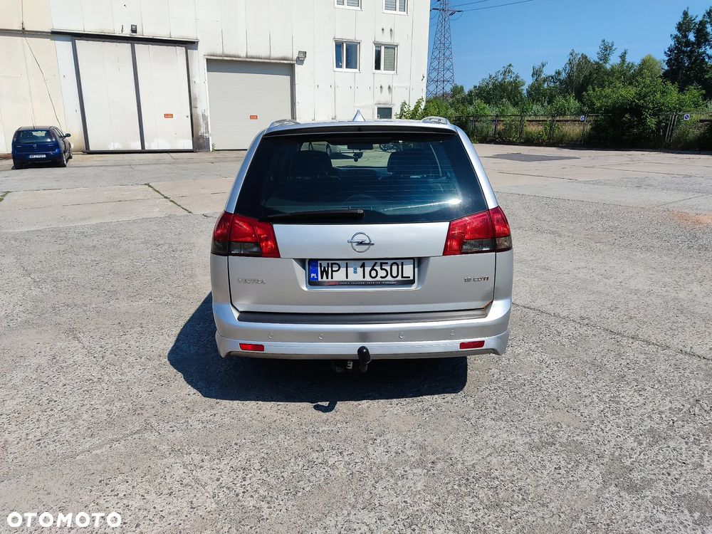 Opel Vectra 1.9 CDTI Cosmo - 3