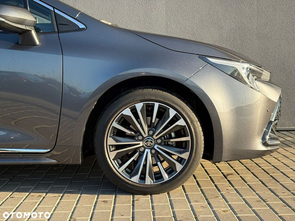Toyota Corolla 1.8 Hybrid Executive - 18