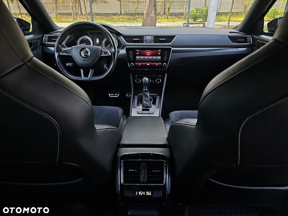 Skoda Superb 2.0 TDI Sportline DSG - 10
