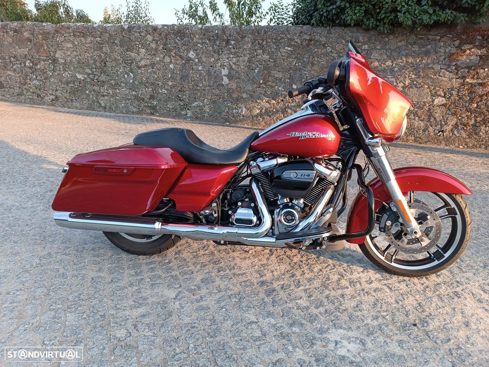 Harley-Davidson Street - 1