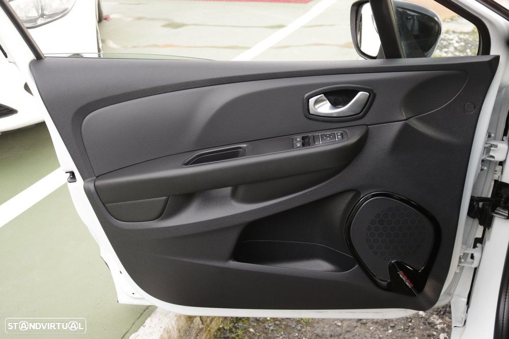 Renault Clio Sport Tourer 1.5 dCi Limited - 26