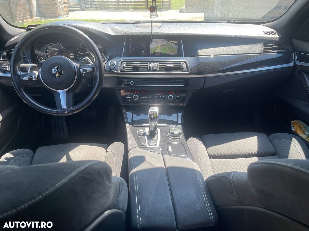 BMW Seria 5 525d xDrive - 11