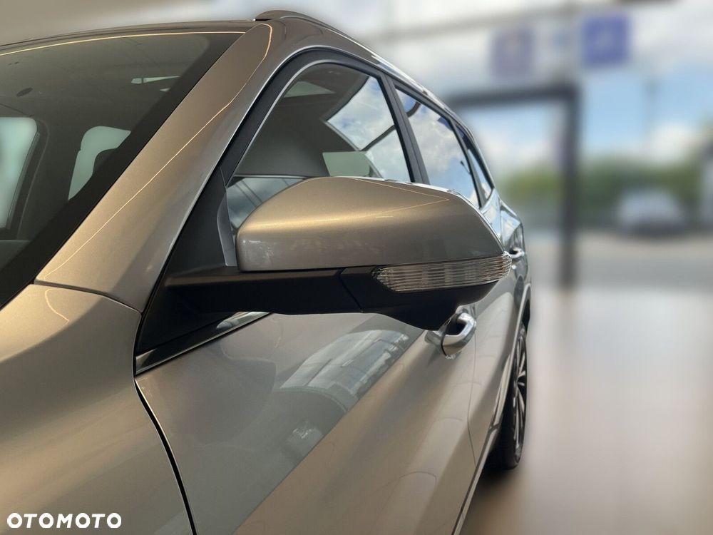 MG ZS Hybrid+ - 23