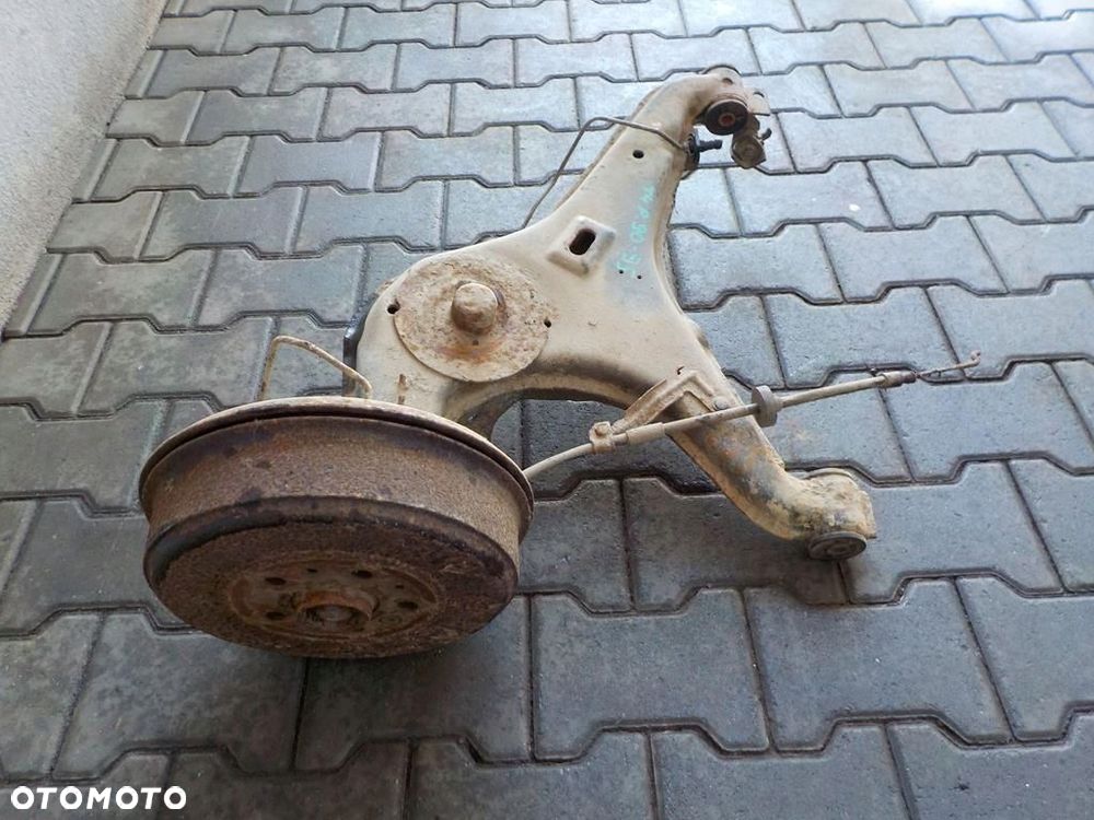 VW T4 90-95 WAHACZ PRAWY TYŁ TYLNY - 4