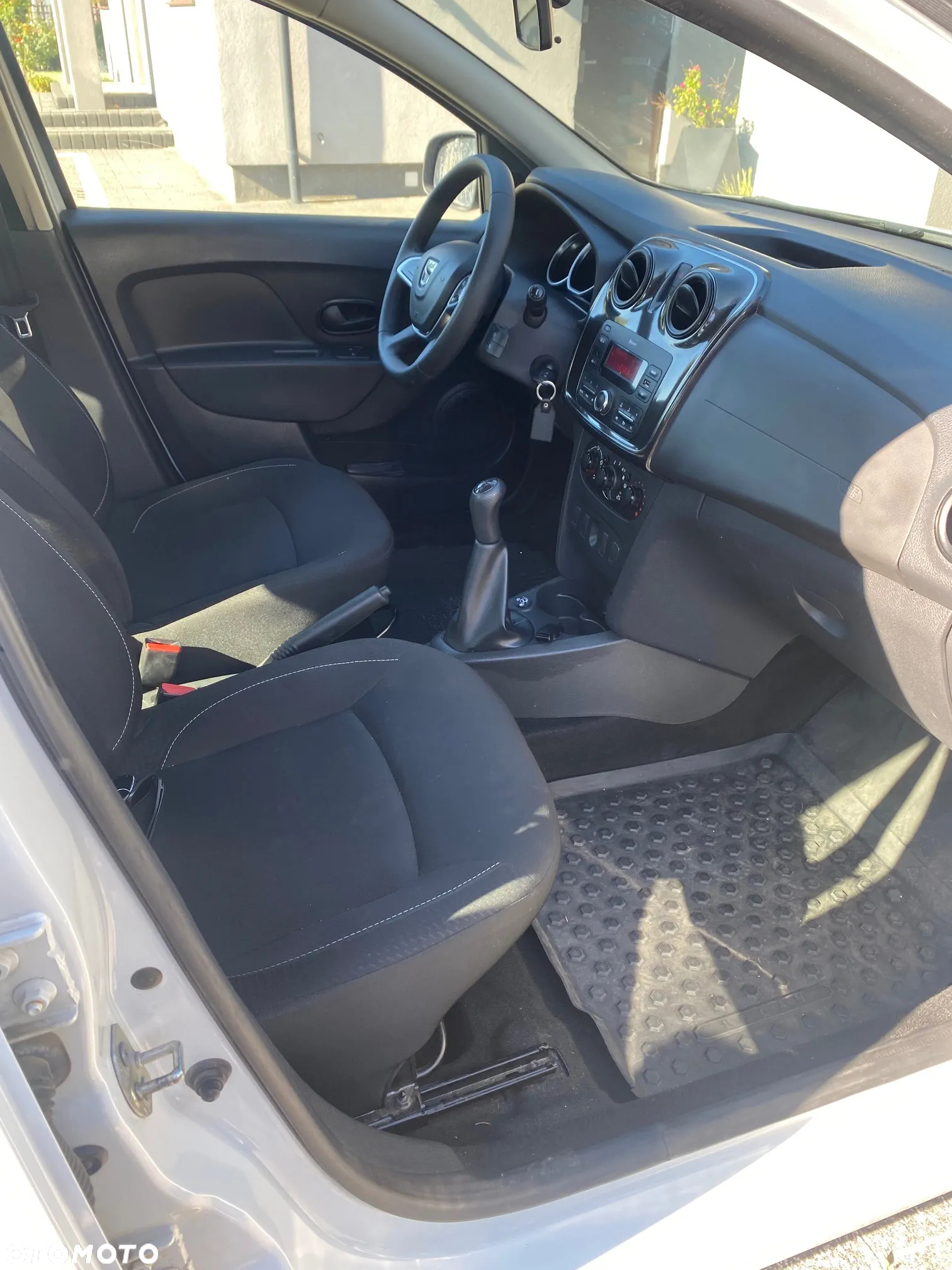 Dacia Logan - 7