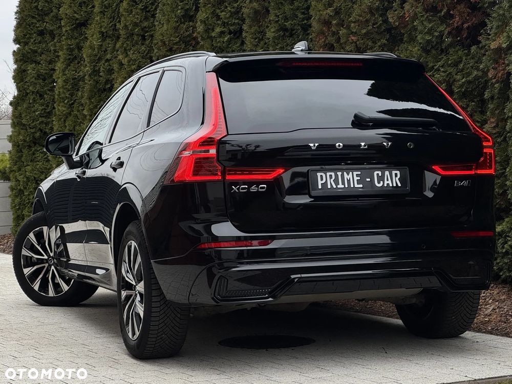 Volvo XC 60 B4 D AWD Plus Dark - 7