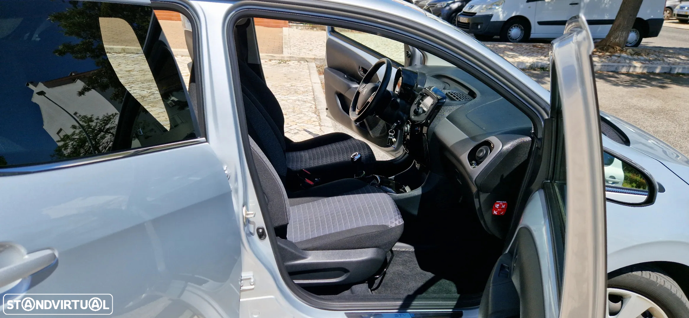 Peugeot 108 Top! 1.0 VTi Allure - 11