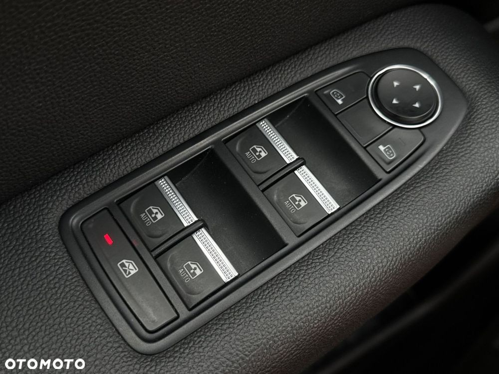 Renault Captur - 31