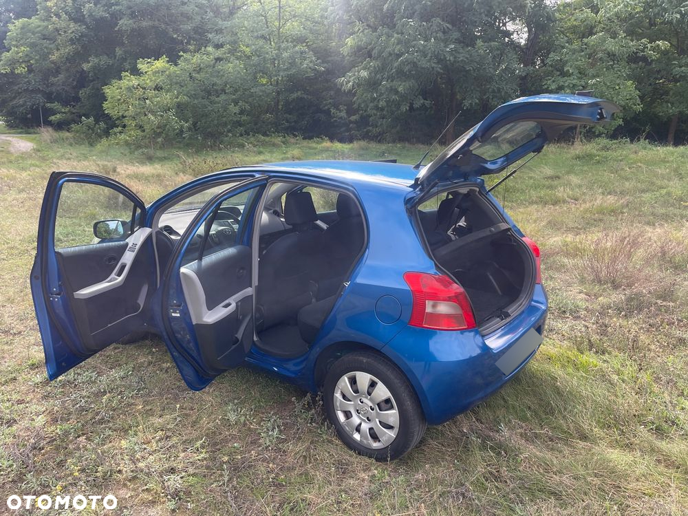 Toyota Yaris 1.3 Sol - 15