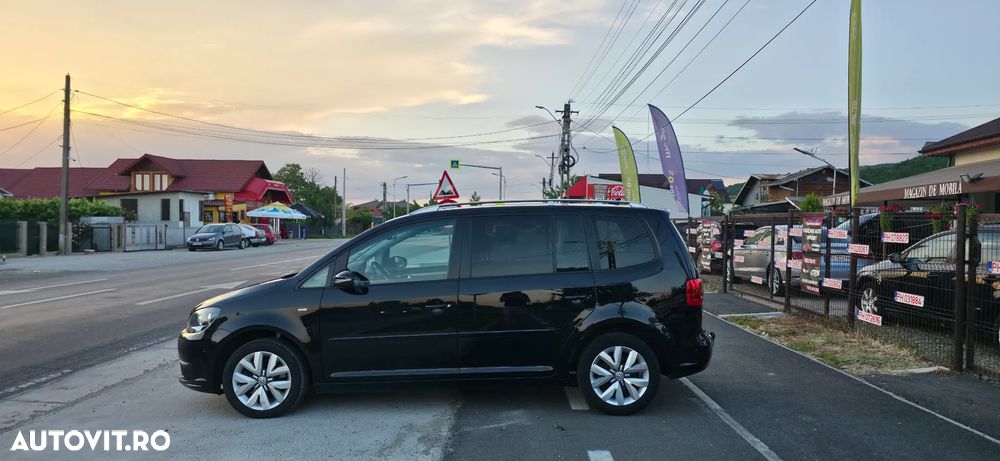 Volkswagen Touran 2.0 TDI DPF DSG MATCH - 11