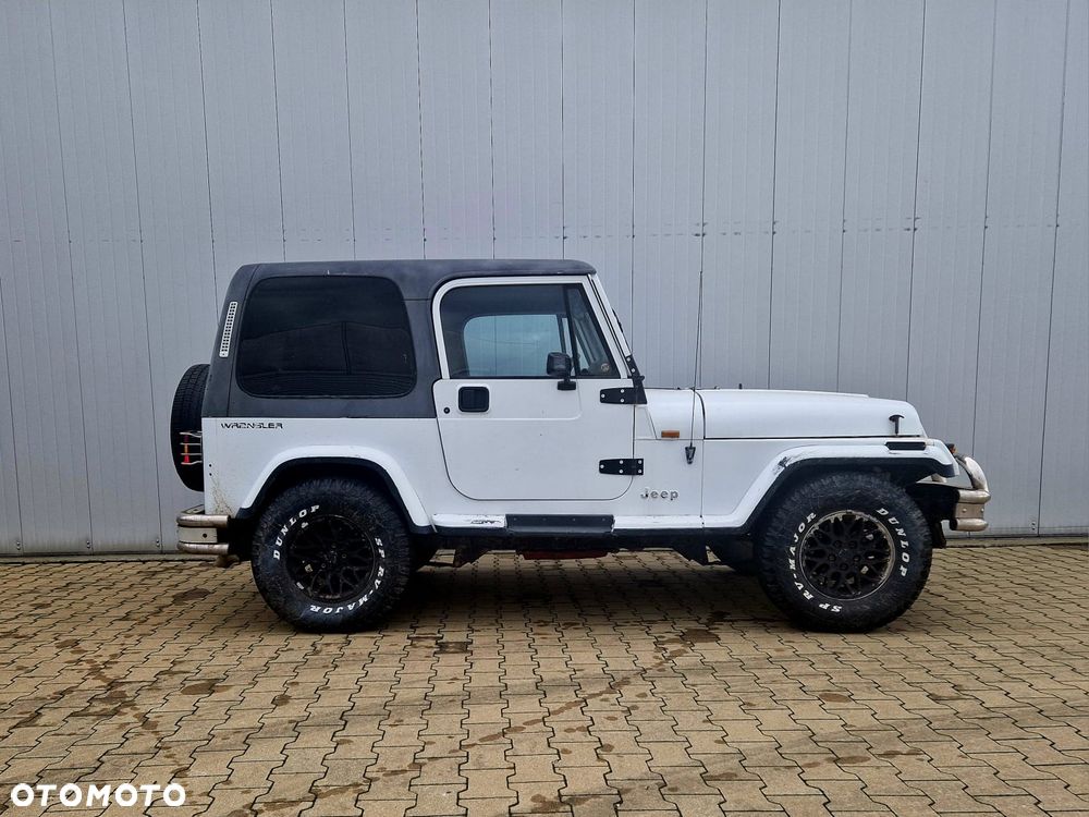 Jeep Wrangler - 7