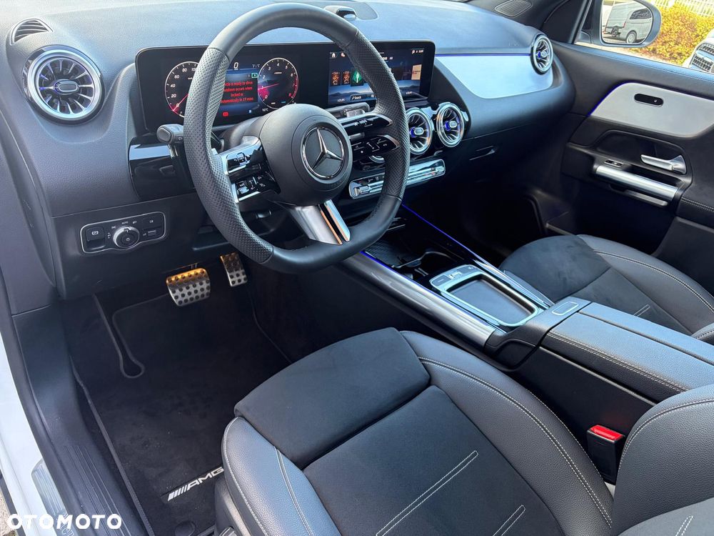 Mercedes-Benz GLA 200 AMG Line - 14