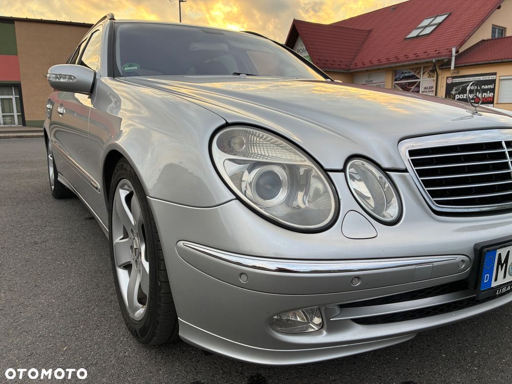 Mercedes-Benz Klasa E 320 CDI T Avantgarde - 9