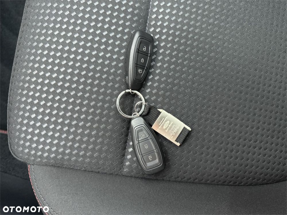 Ford Focus 1.0 EcoBoost mHEV ST-Line X - 18