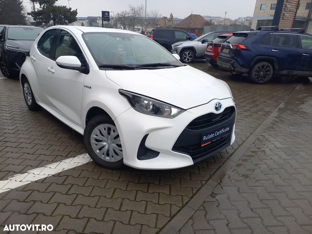 Toyota Yaris 1.5 VVT-i HSD Active - 2