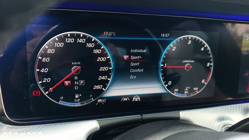 Mercedes-Benz Klasa E 300 d 9G-TRONIC Avantgarde - 24