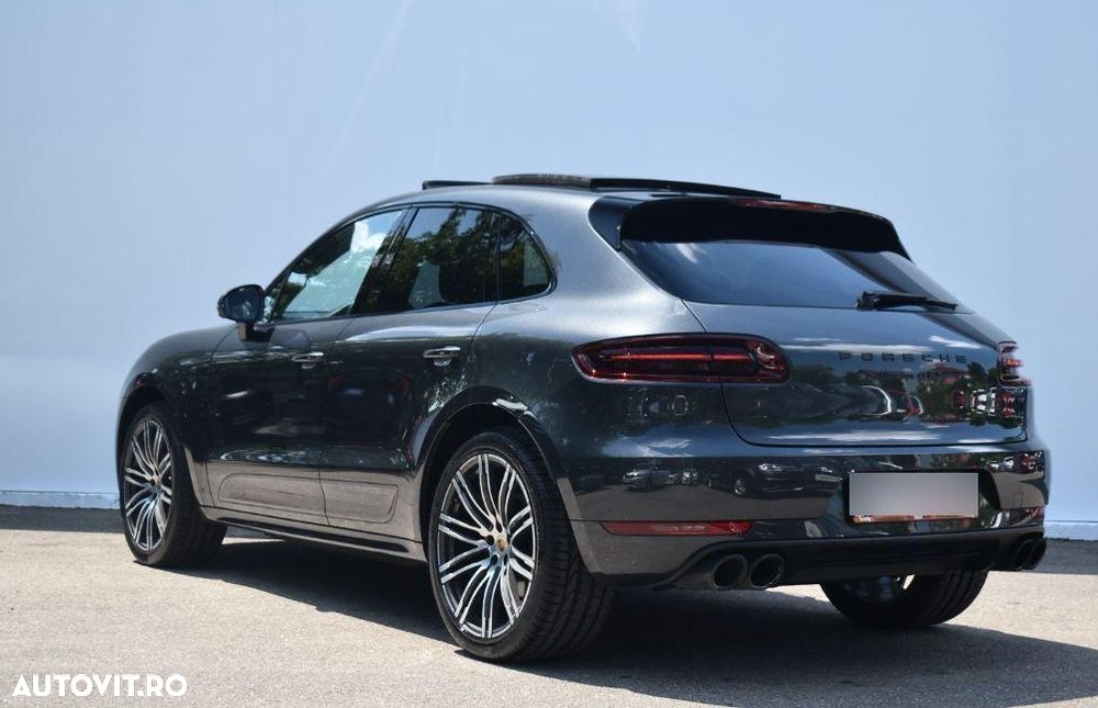 Porsche Macan - 2