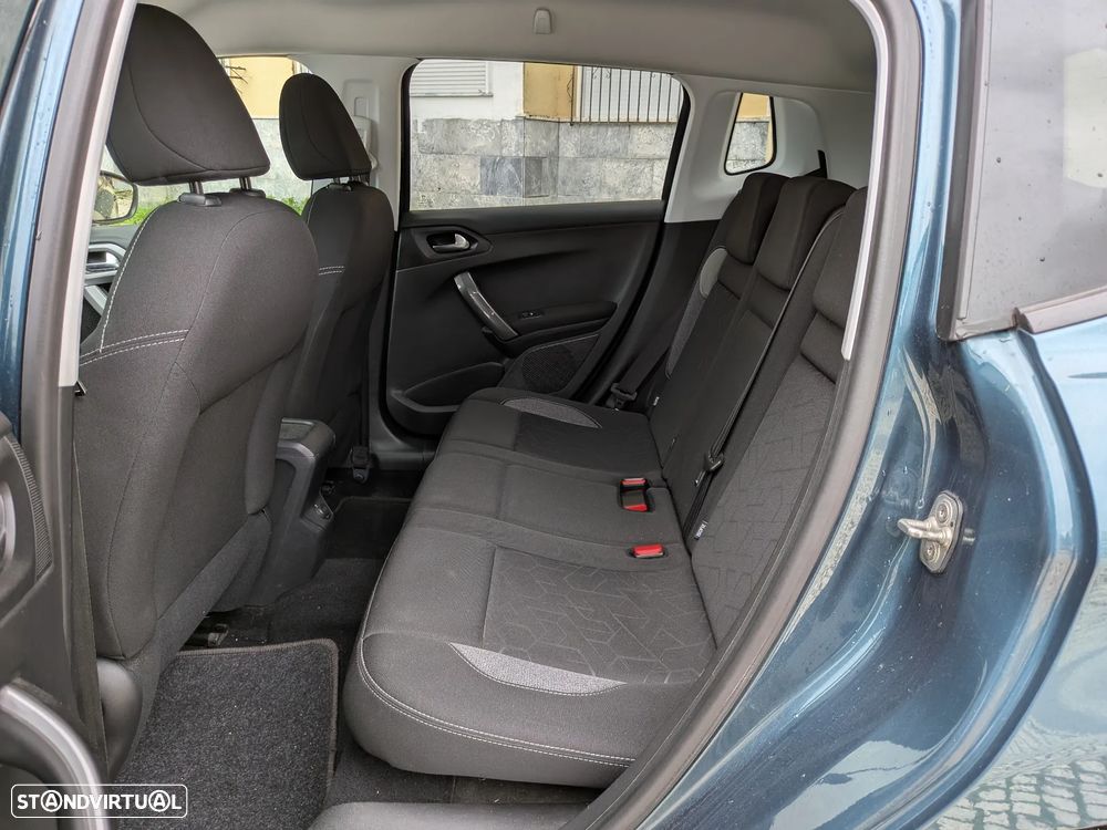 Peugeot 2008 1.2 PureTech Style - 16