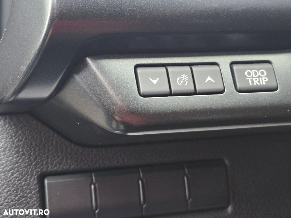 Lexus UX 250h Luxury Line - 11