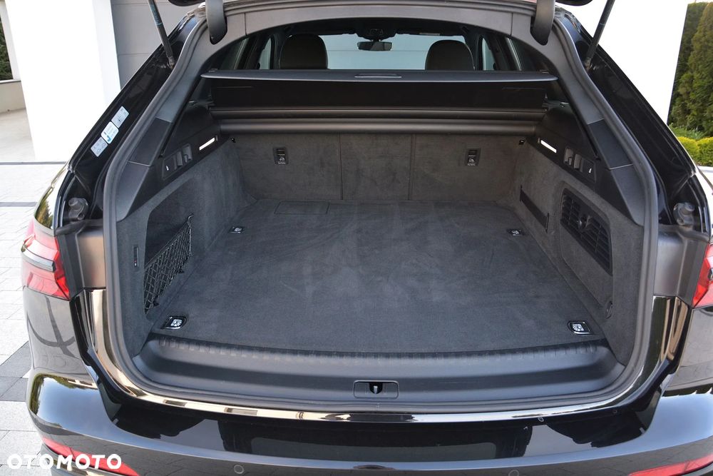 Audi A6 Avant 55 TFSI e quattro S tronic sport - 24