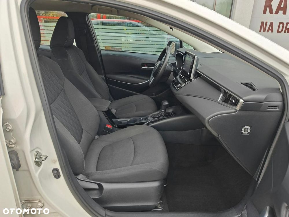 Toyota Corolla - 13