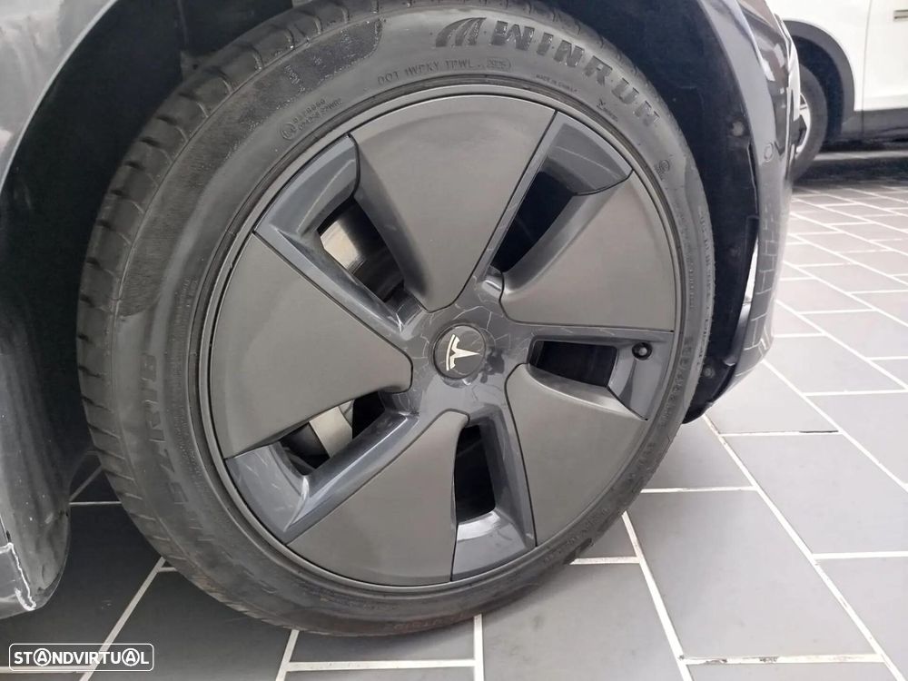 Tesla Model 3 Long-Range Dual Motor AWD - 13