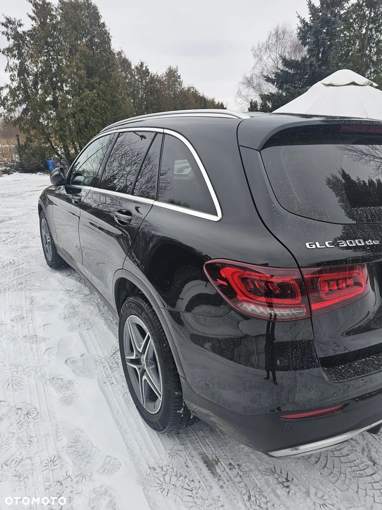 Mercedes-Benz GLC 300 e 4-Matic AMG Line - 8