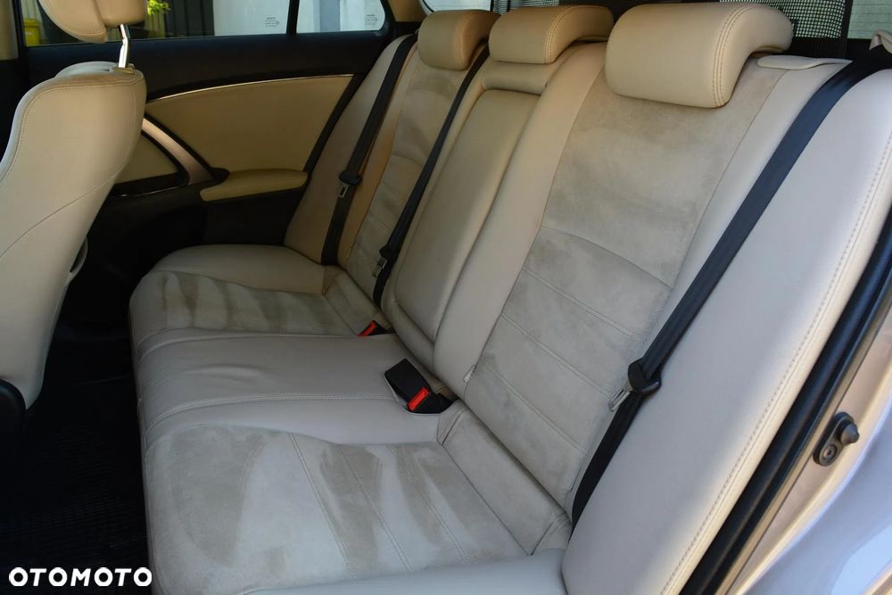 Toyota Avensis 2.2 D-CAT Premium - 34