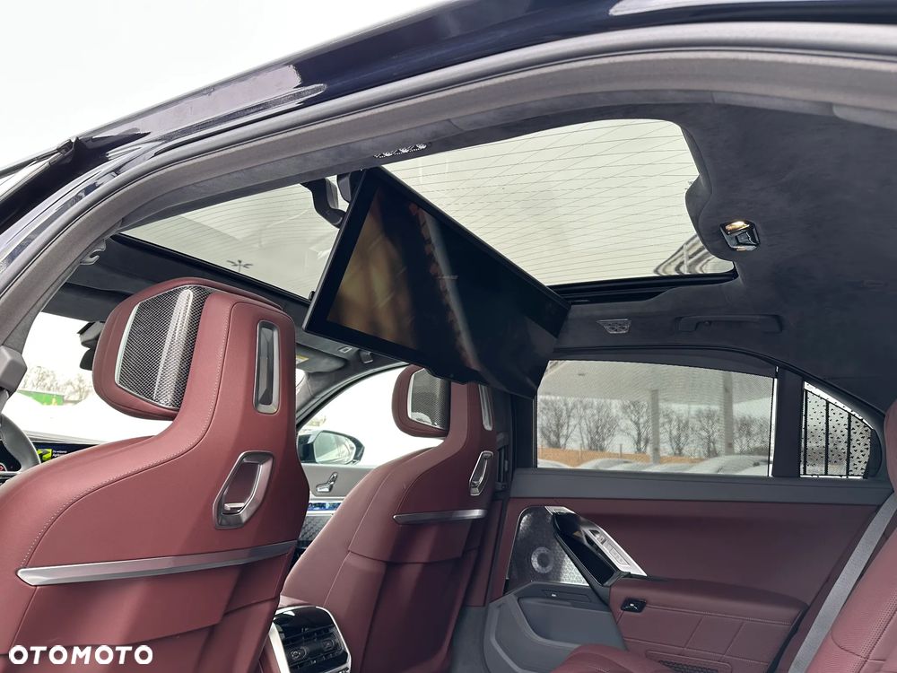 BMW Seria 7 M760e PHEV xDrive sport - 20