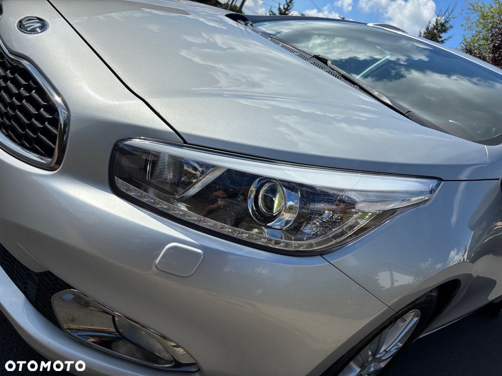 Kia Ceed 1.6 CRDi 128 ISG SW Spirit - 24