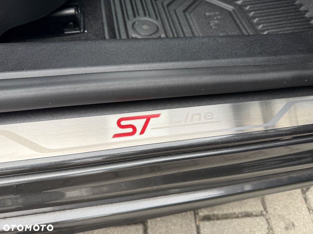 Ford Focus 1.5 EcoBoost Start-Stopp-System ST-LINE - 21