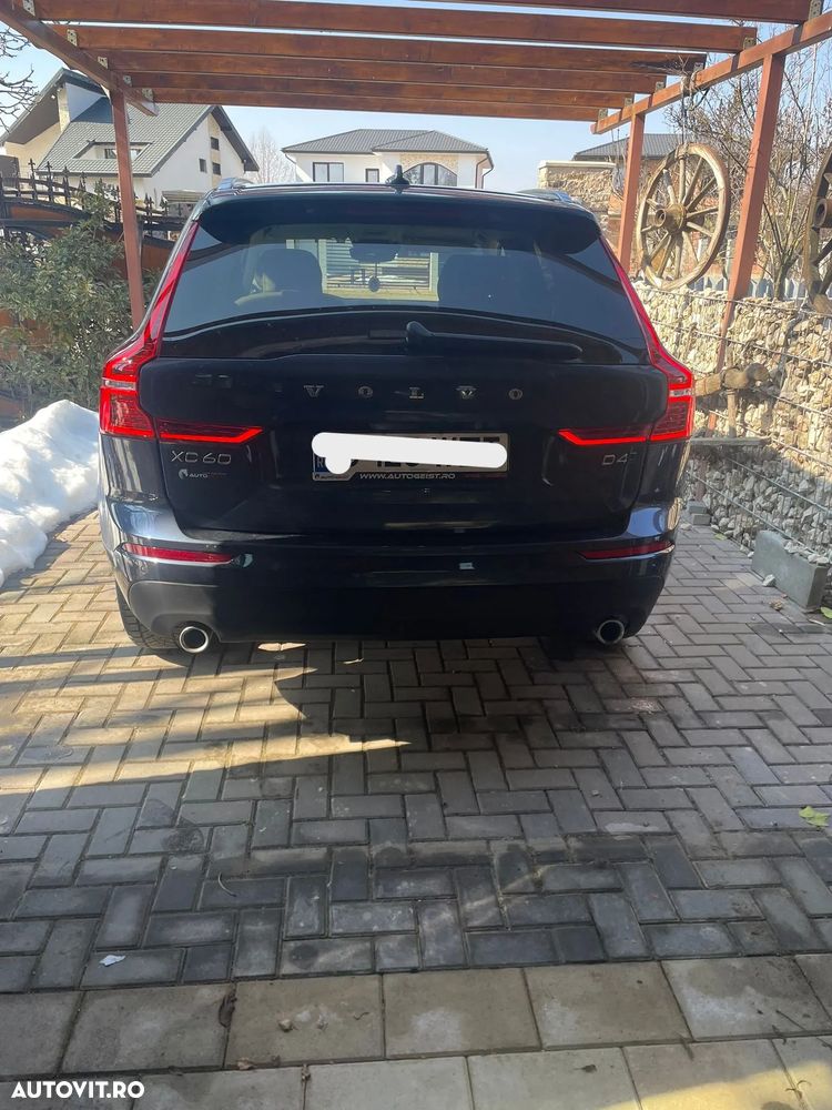 Volvo XC 60 D4 Momentum Pro - 3