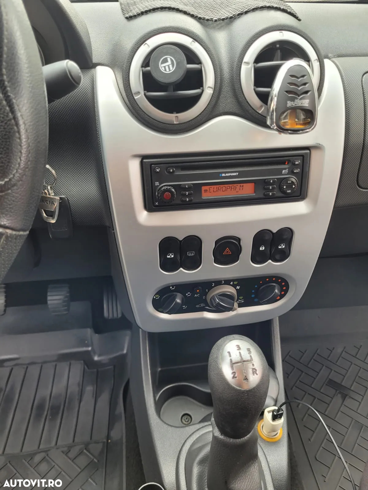Dacia Logan - 9