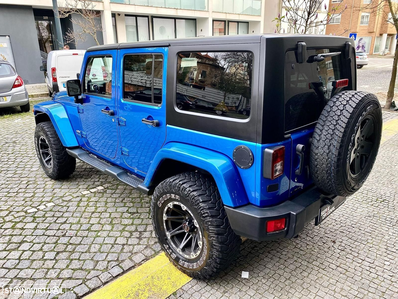 Jeep Wrangler Unlimited Hard-Top 2.8 CRD DPF Auto Polar - 12