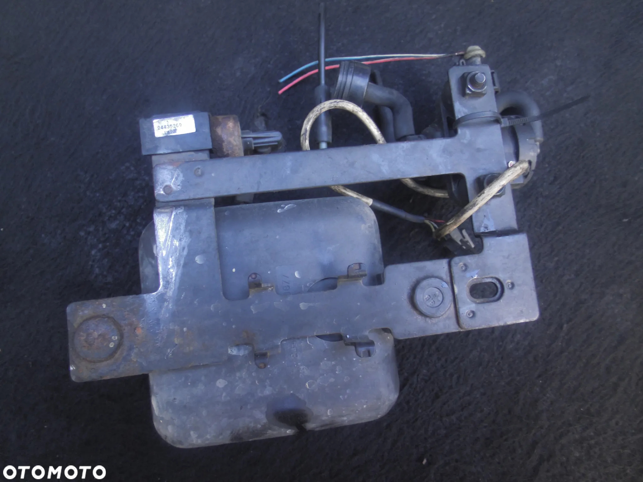 ELEKTROZAWÓR PODCIŚNIENIA OPEL VECTRA C 2.2 DTI 24435269 - 2
