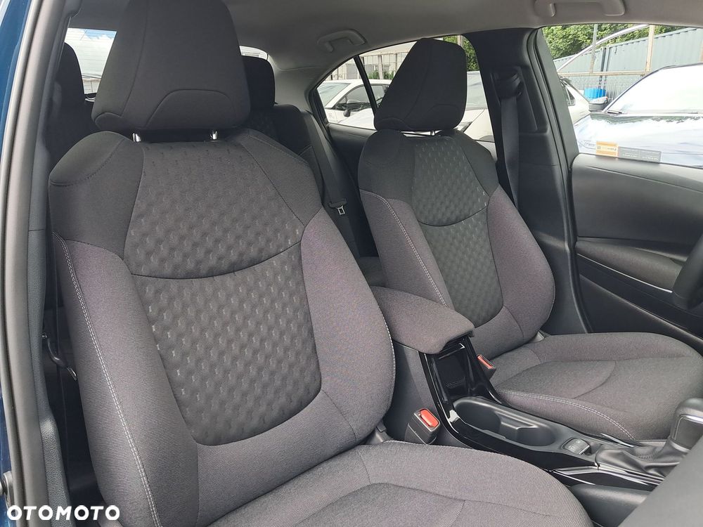 Toyota Corolla 1.8 Hybrid Style - 18