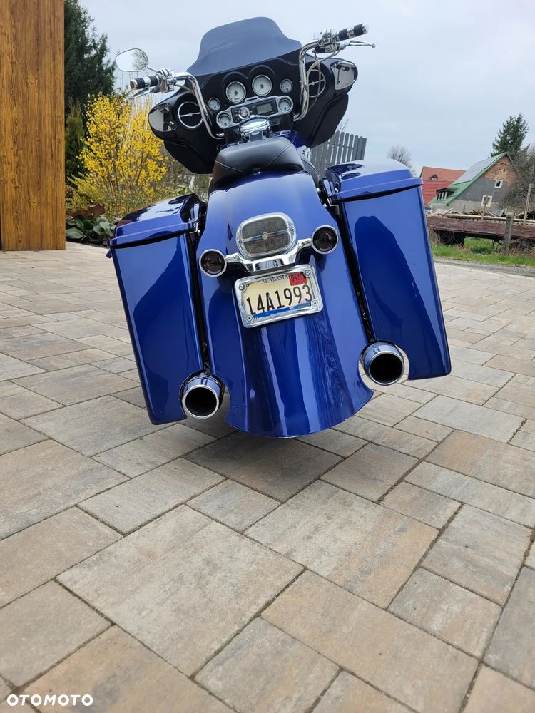 Harley-Davidson Touring Street Glide - 19