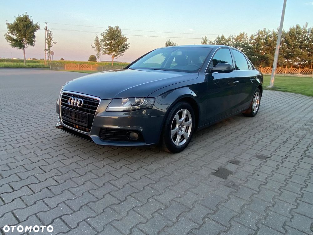 Audi A4 Limousine - 7