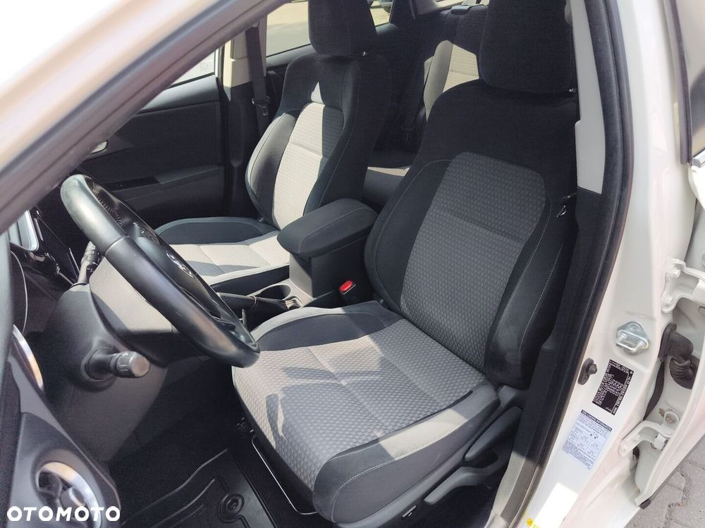 Toyota Auris - 18